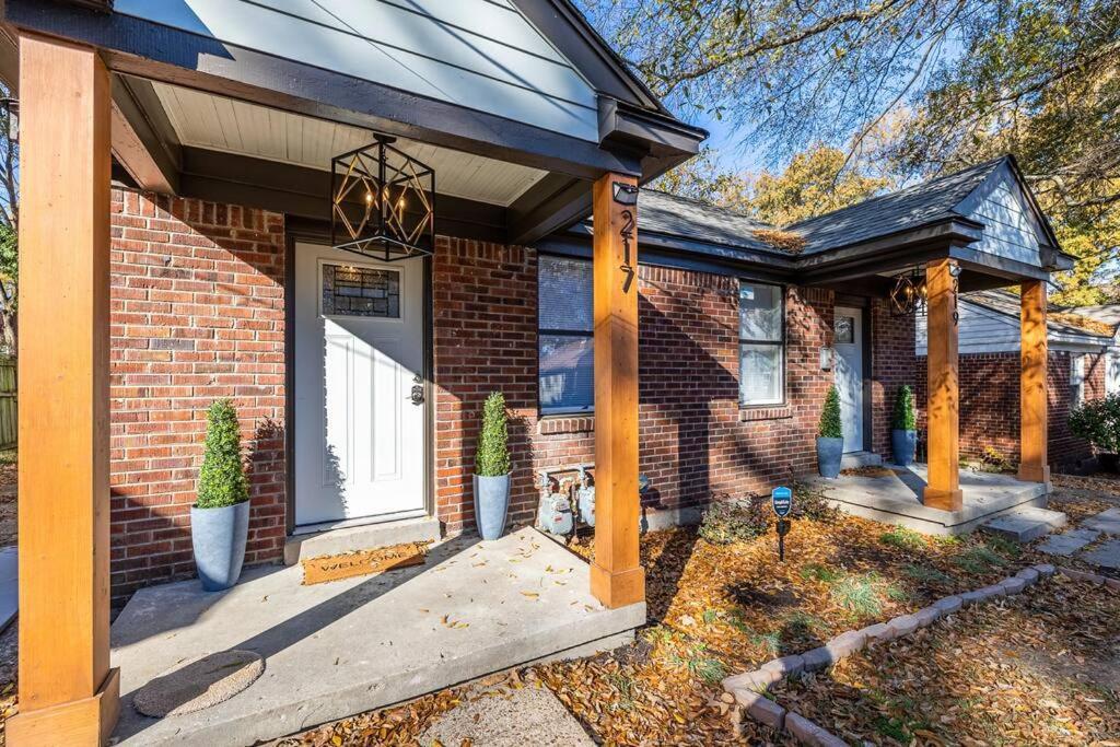 70s Boho Near Zoo & Liberty Bowl!
